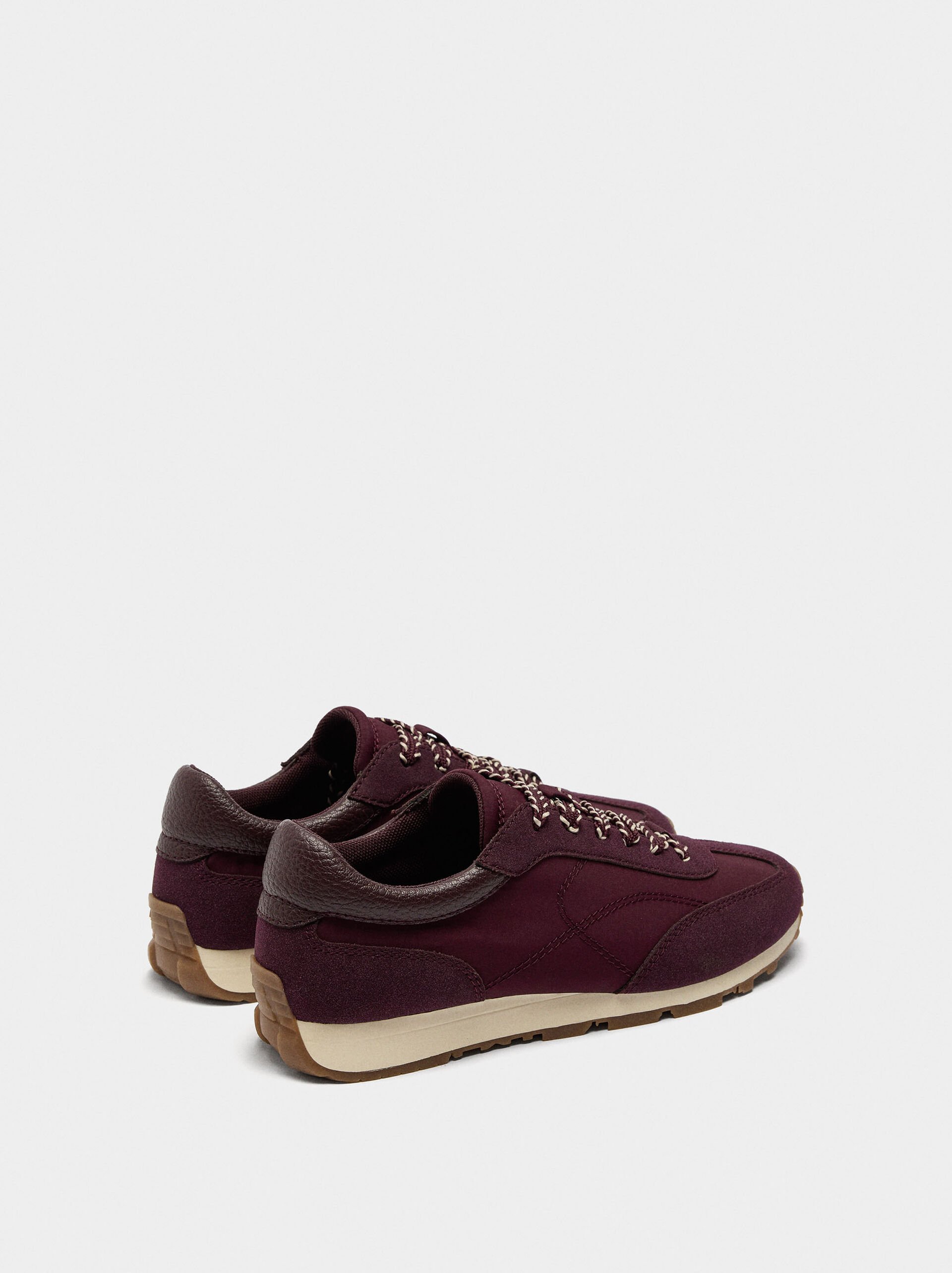 Combined sneakers image number 3.0