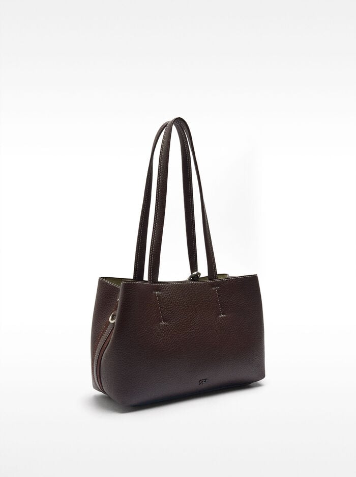 Tote bag with pendant