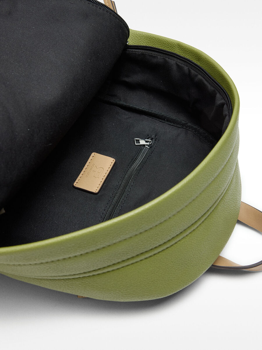Textured backpack with pendant