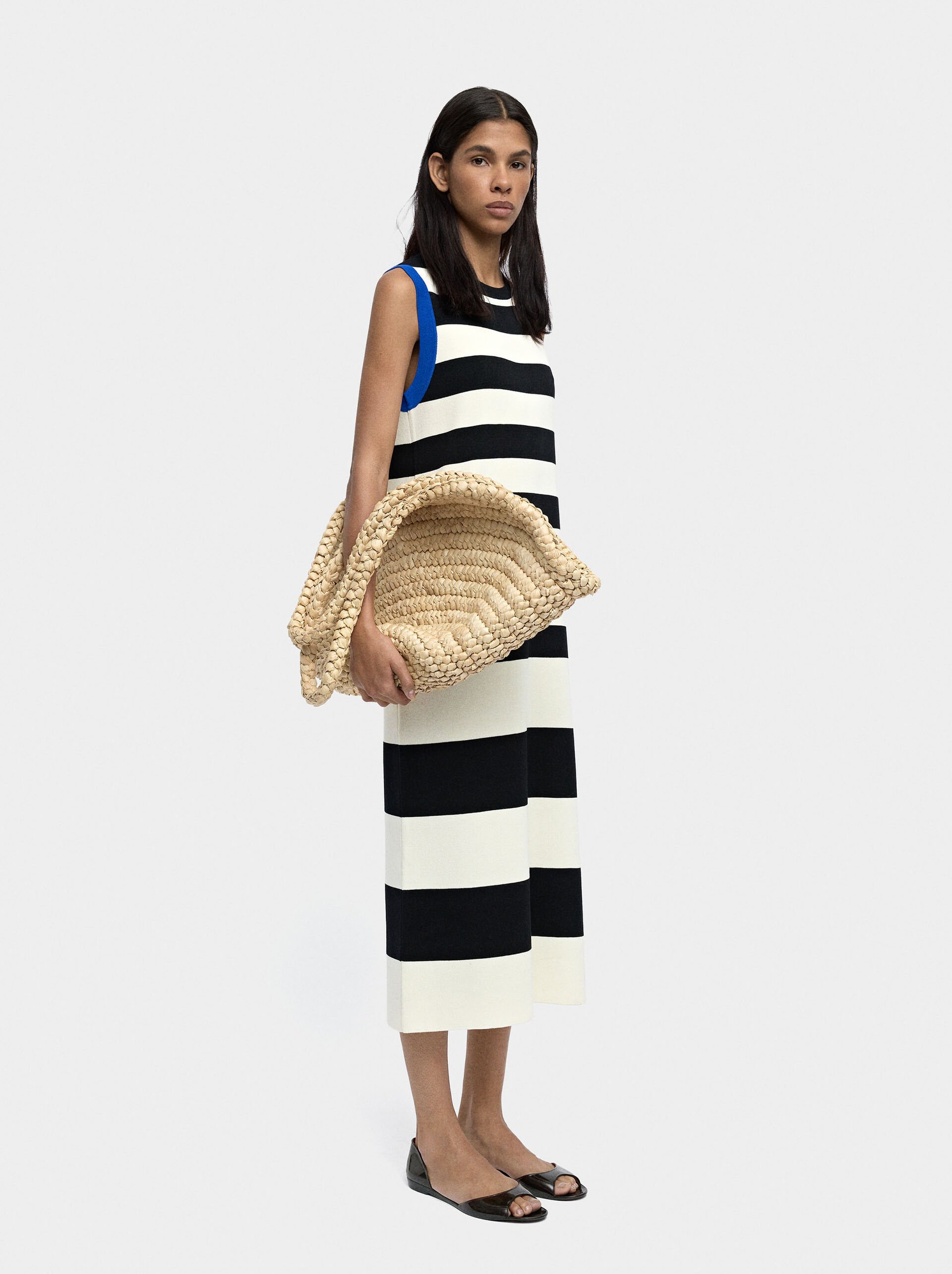 Knit dress with stripes image number 4.0