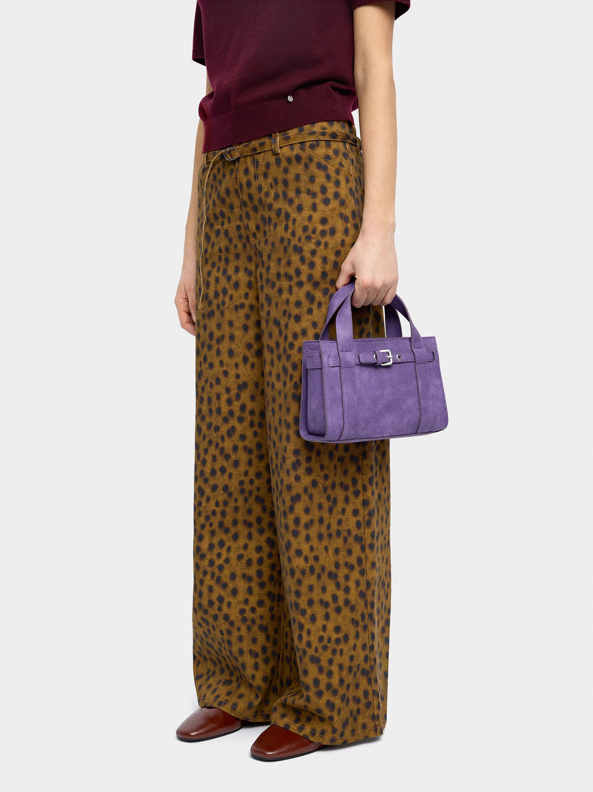 Tote bag with buckle image number 1.0