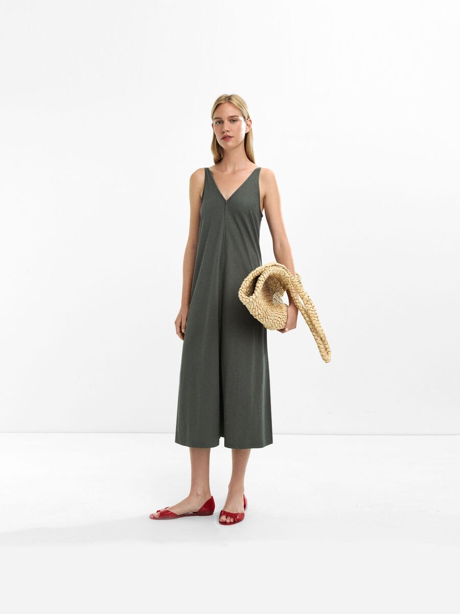 Vestido midi con tirantes