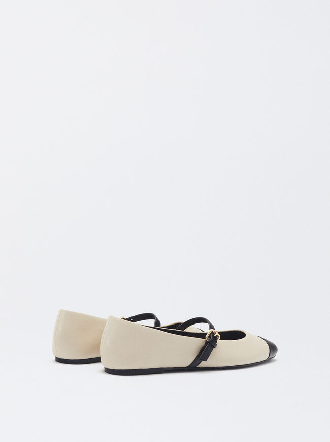 Bicolor Ballerinas With Buckle image number 4.0