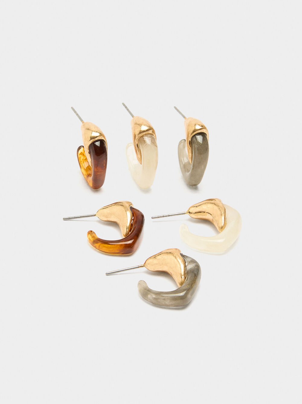 Set of hoop earrings with resin