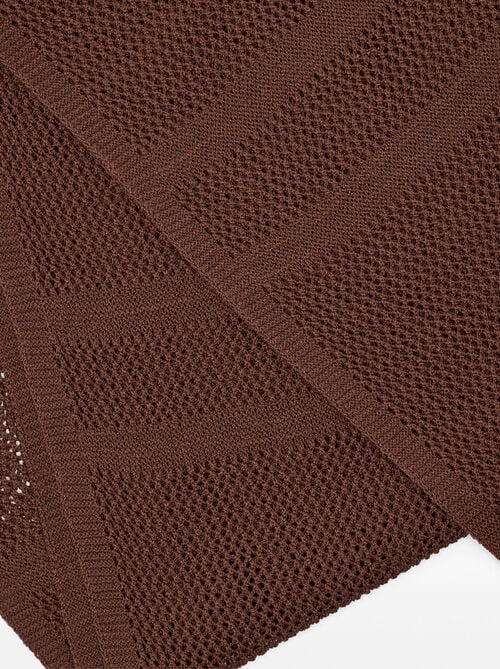Scarf with fringes