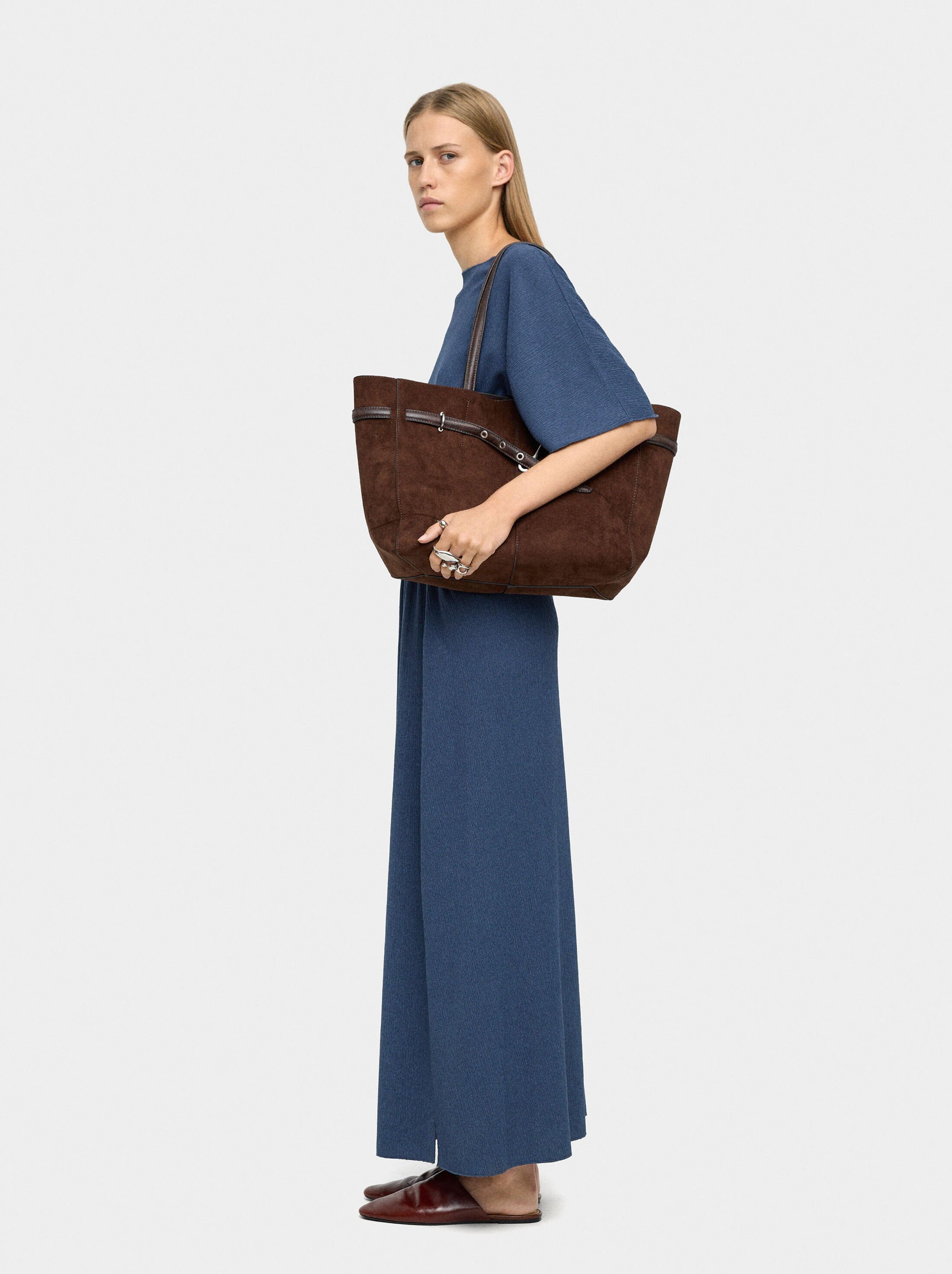 Long skirt with crinkled effect image number 0.0