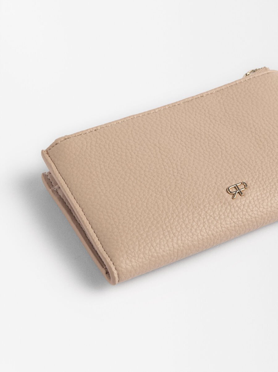 Textured wallet