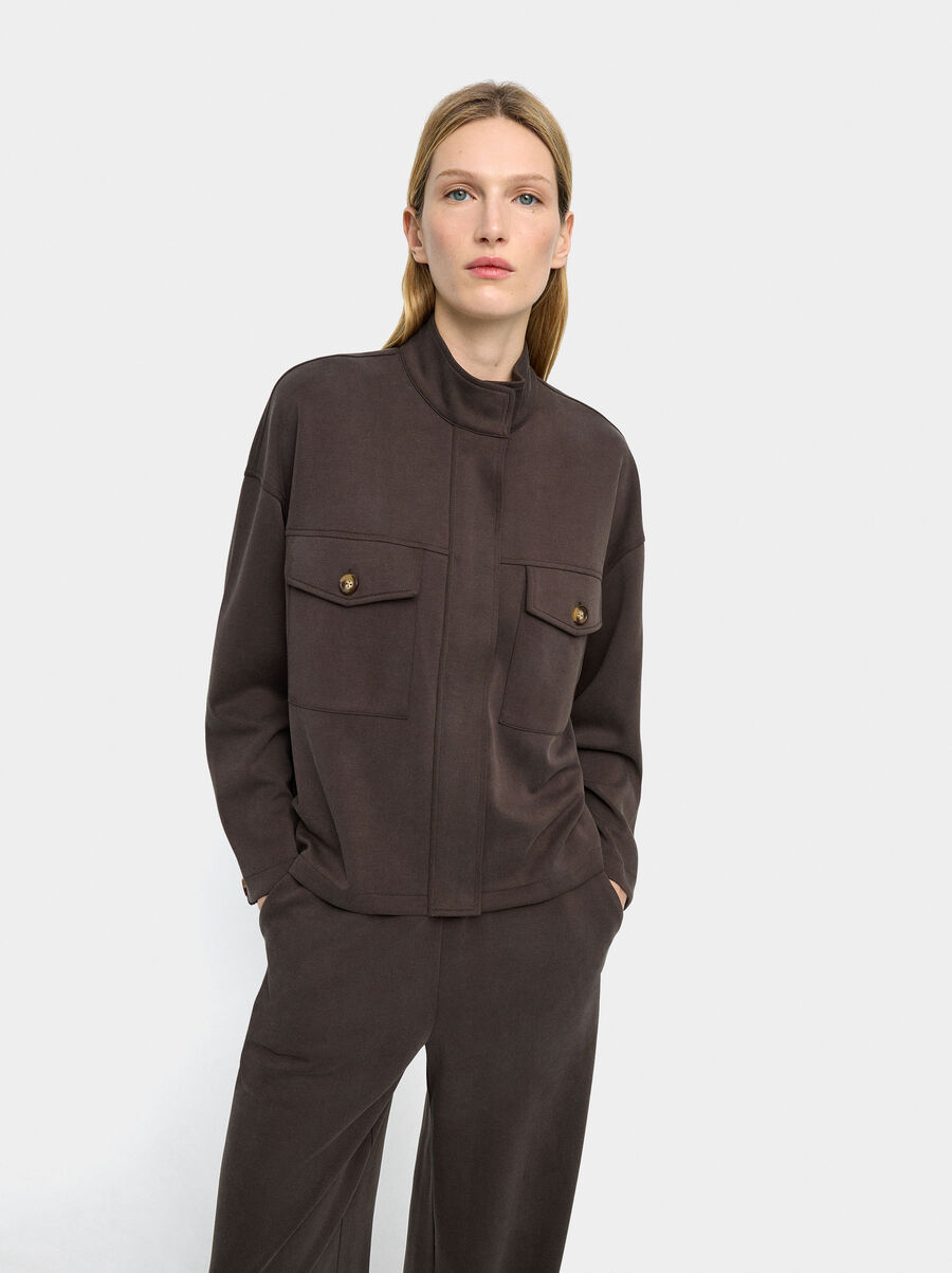 Sudadera con bolsillos