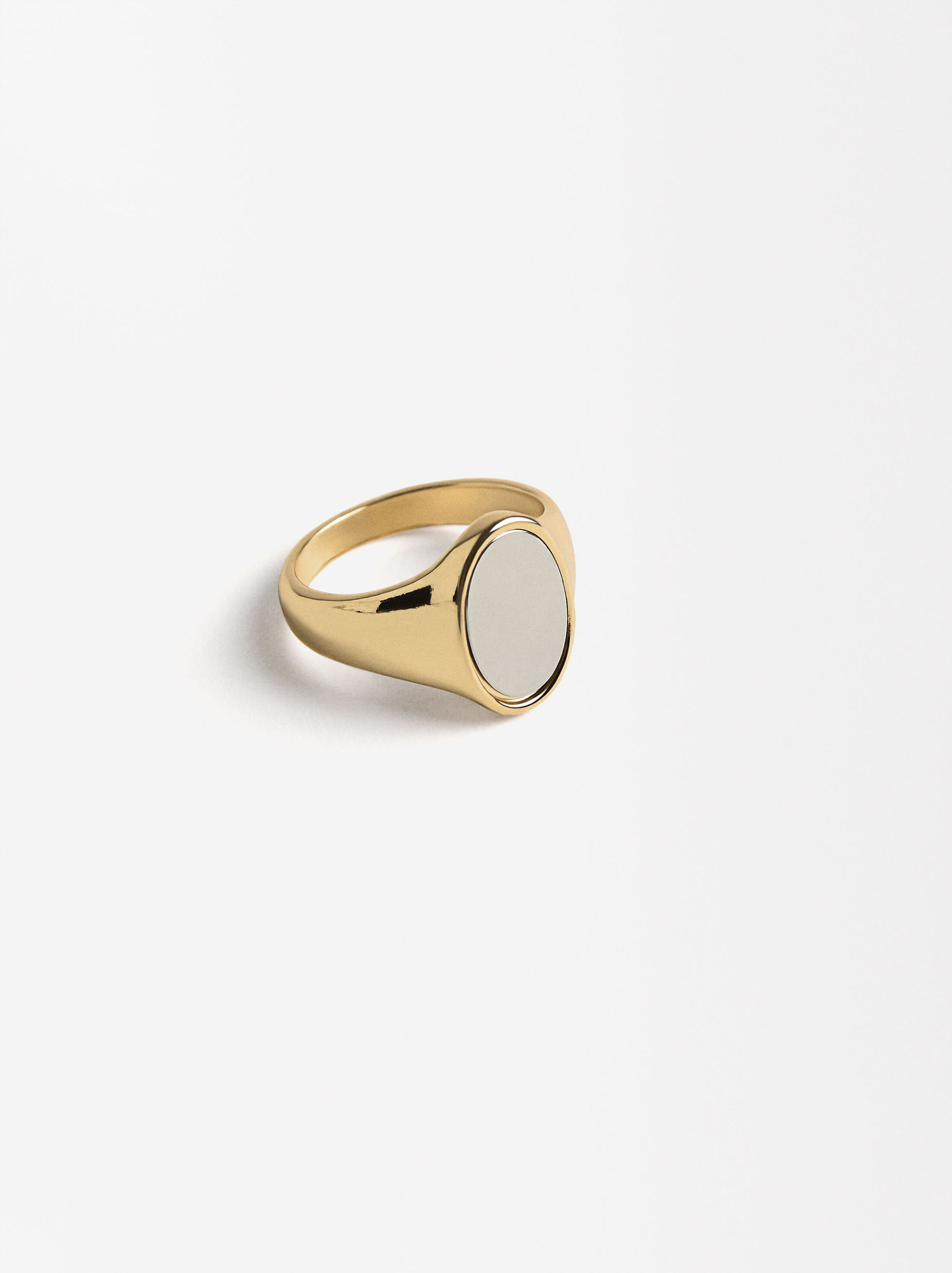 Bicolor oval ring  image number 3.0