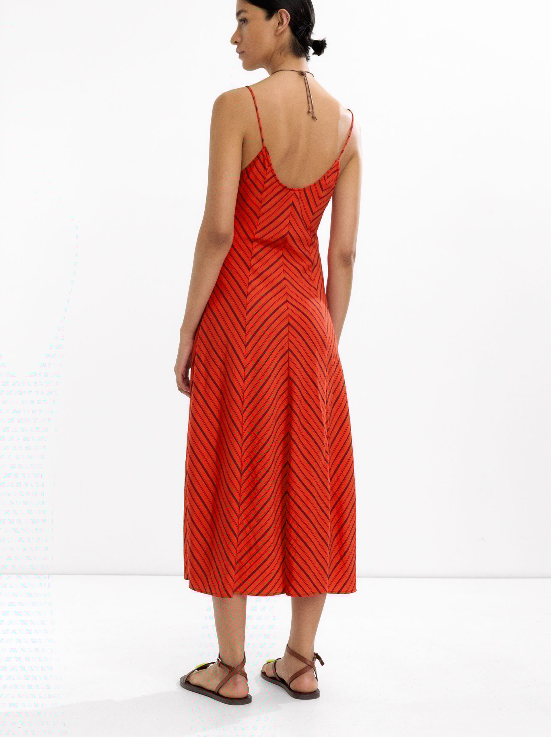 Midi dress with stripes and straps image number 2.0