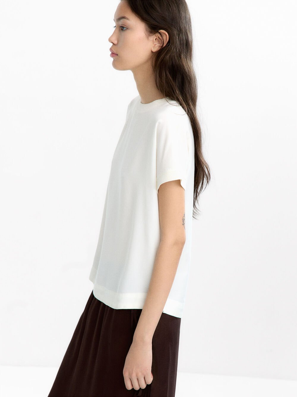 Top with ribbed details