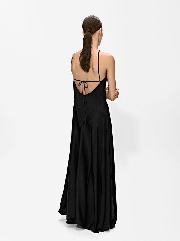 Vestito lungo halter in satin