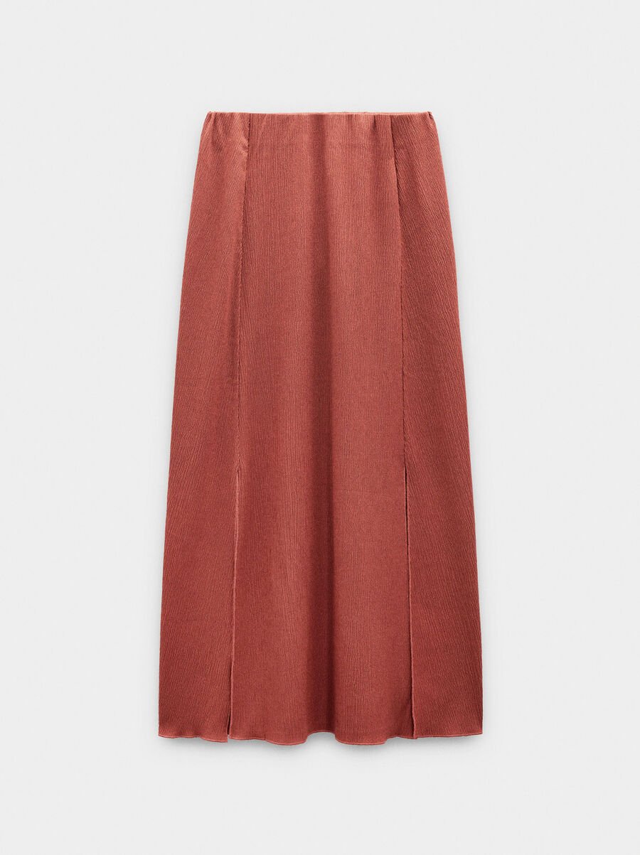 Long skirt with crinkled effect