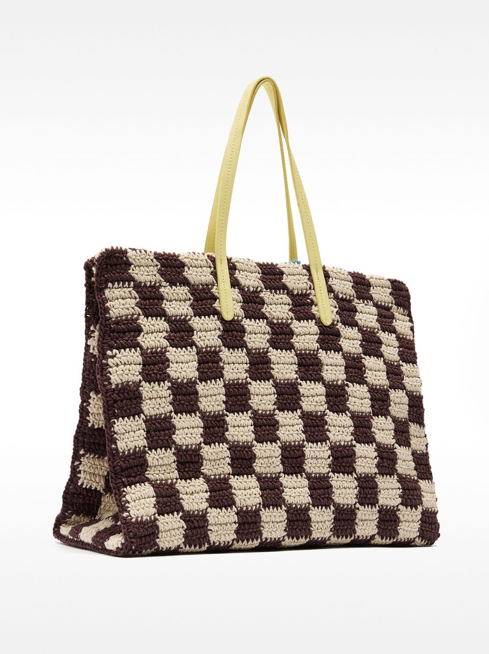 Crochet shopper bag with pendant