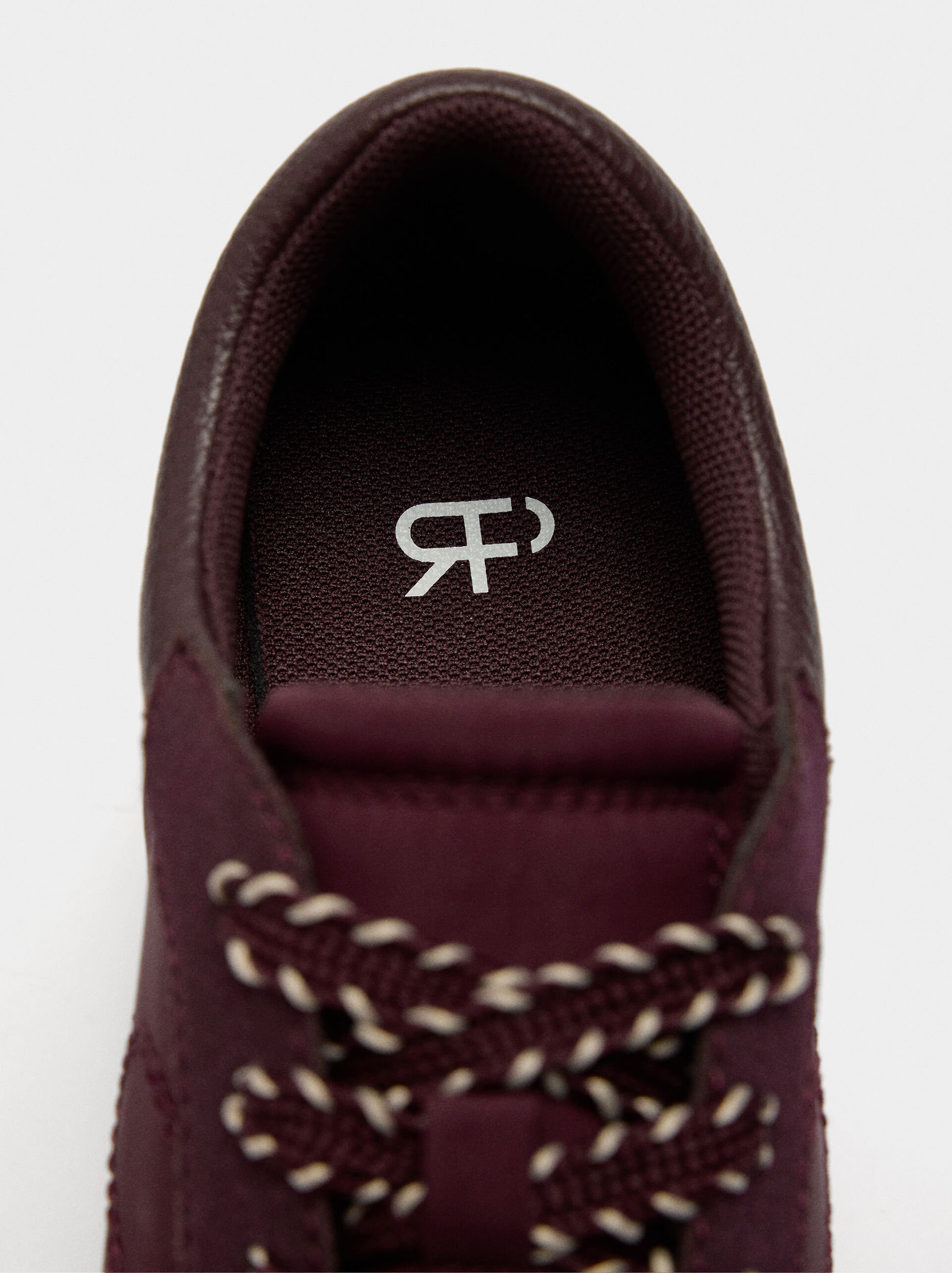 Combined sneakers image number 4.0