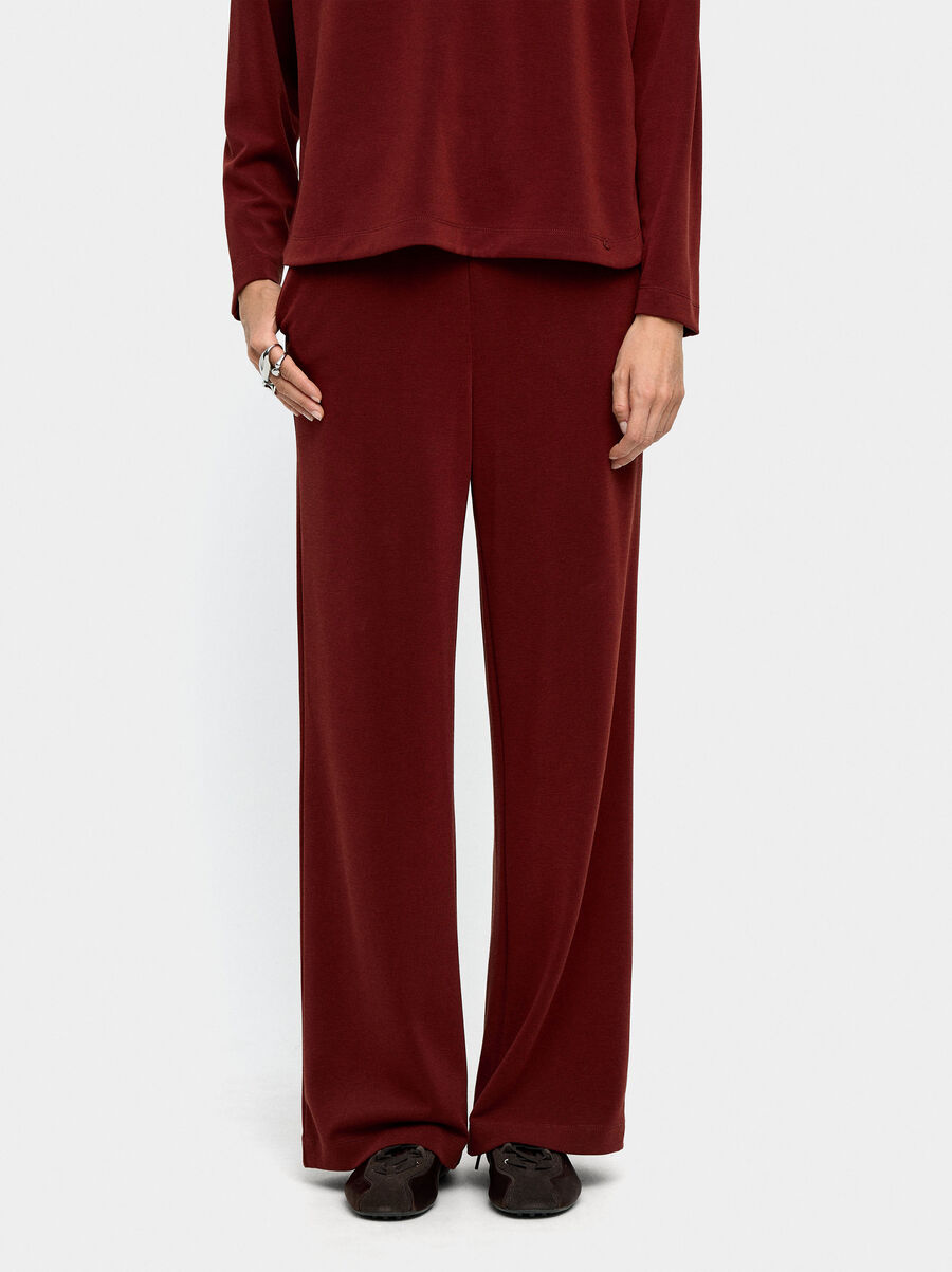 Trousers with elastic waist soft touch