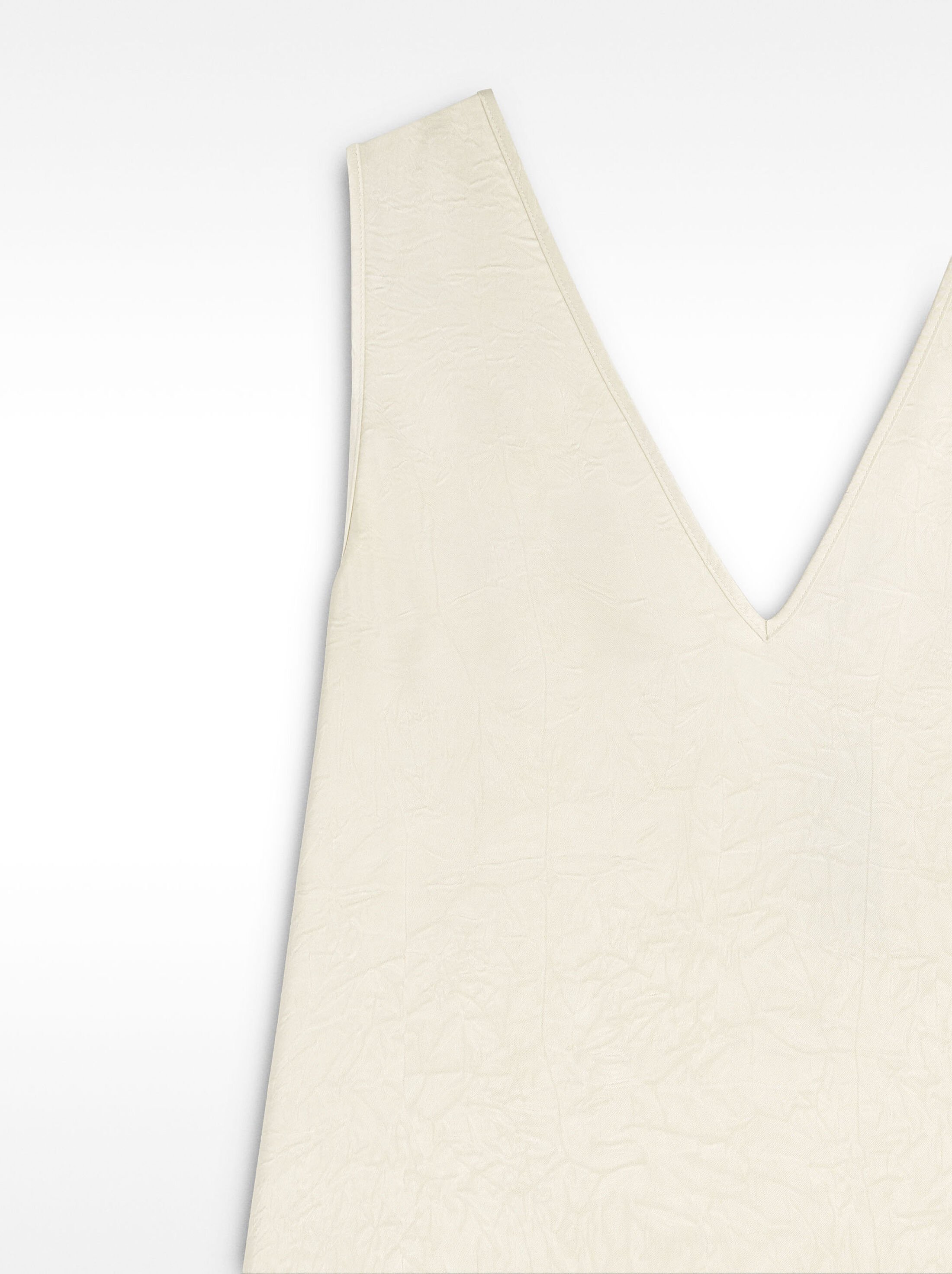 Vestit midi amb efecte arrugat image number 5.0