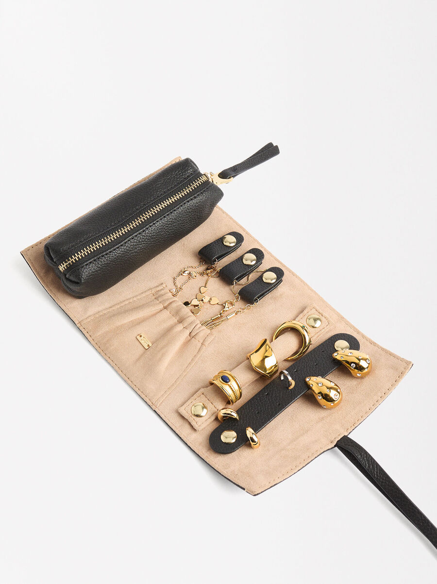 Leather roll jewelry case