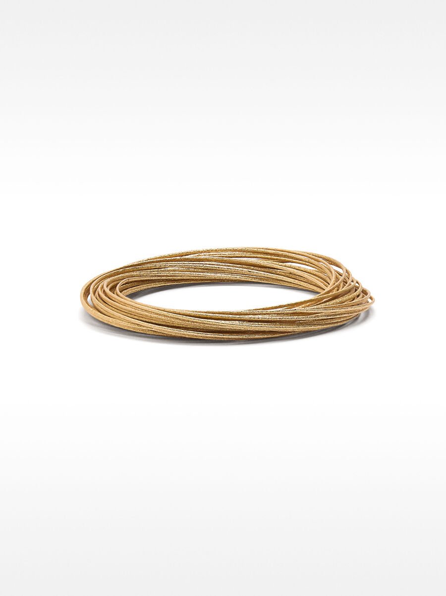 Interlaced rigid bracelets