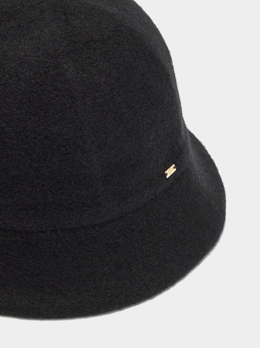 Wool bucket hat