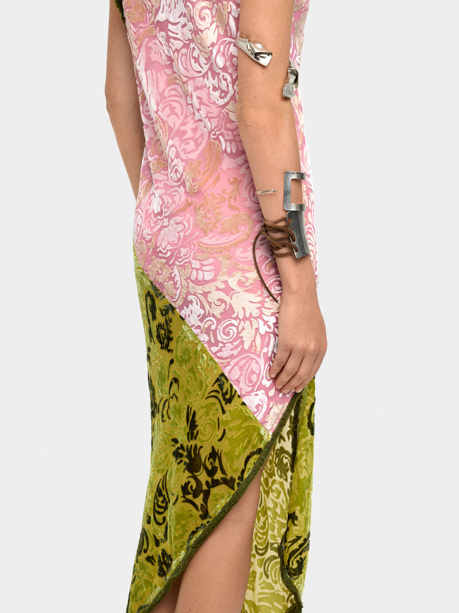 Asymmetric dress with contrast