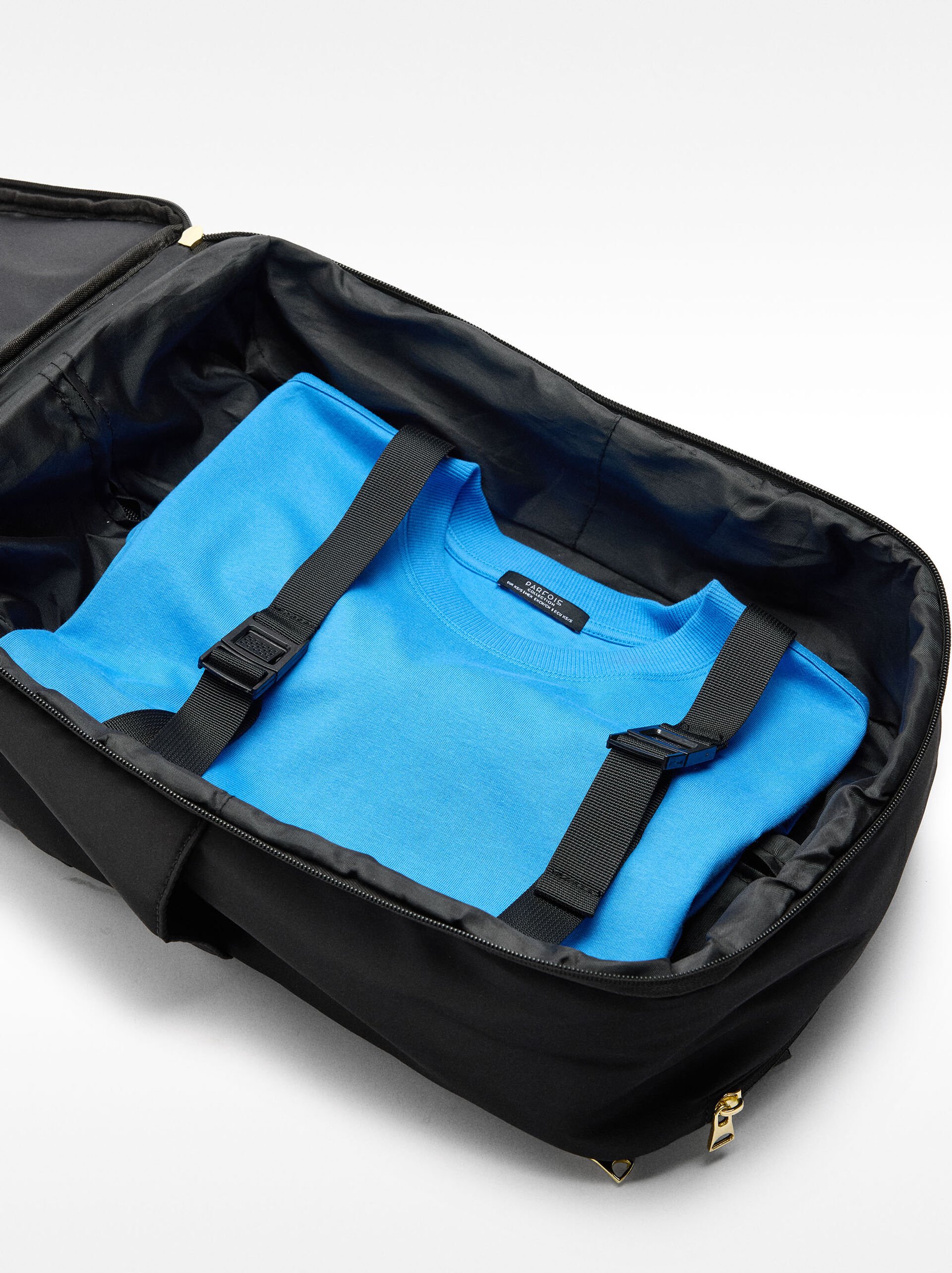 2-in-1 backpack and trolley image number 5.0