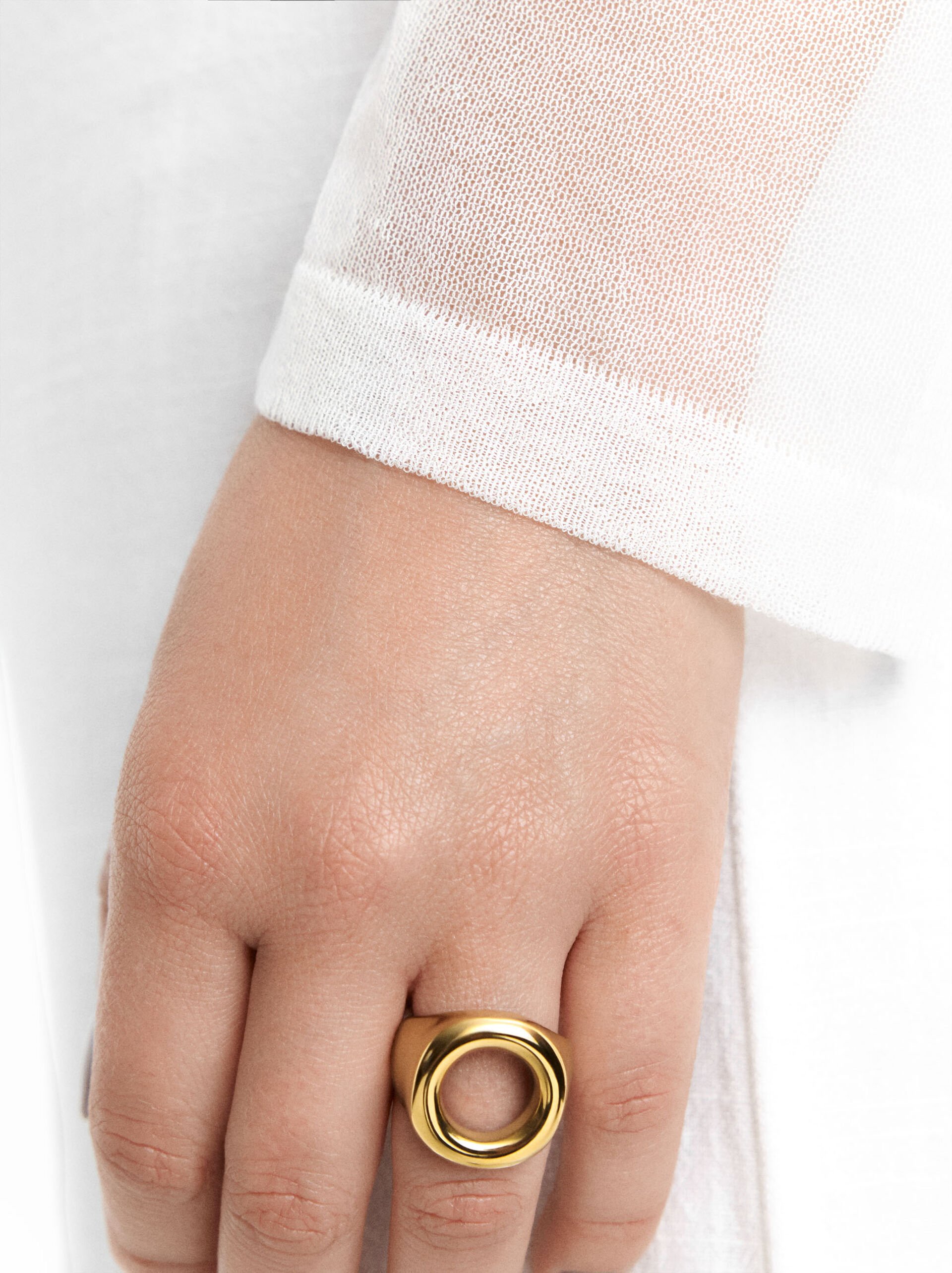 Anillo con aro ovalado - acero inoxidable image number 1.0