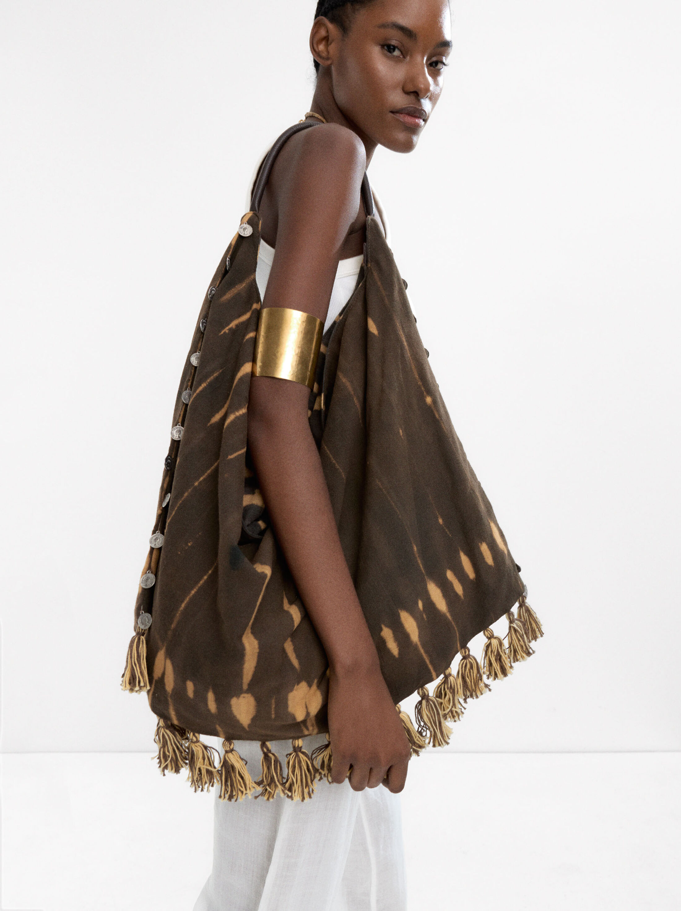 Shoulder bag in fabric with tassels image number 0.0