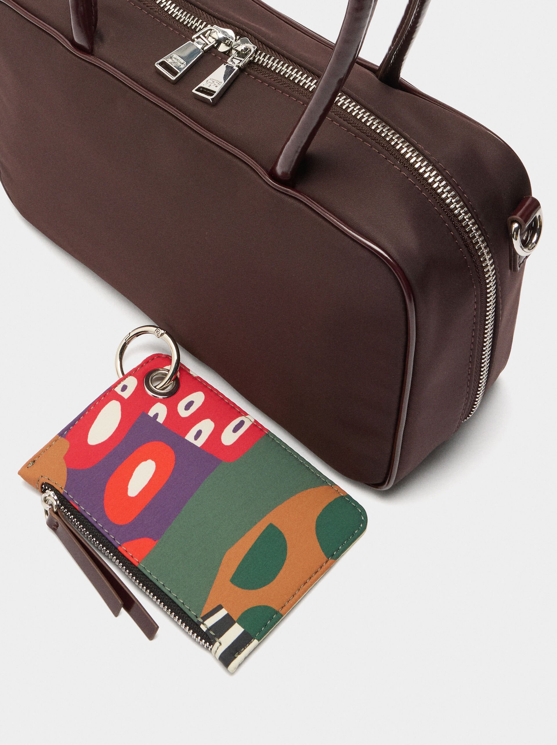 Nylon bowling bag with pendant image number 2.0