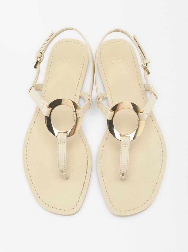 Flat Sandals With Metallic Detail image number 1.0