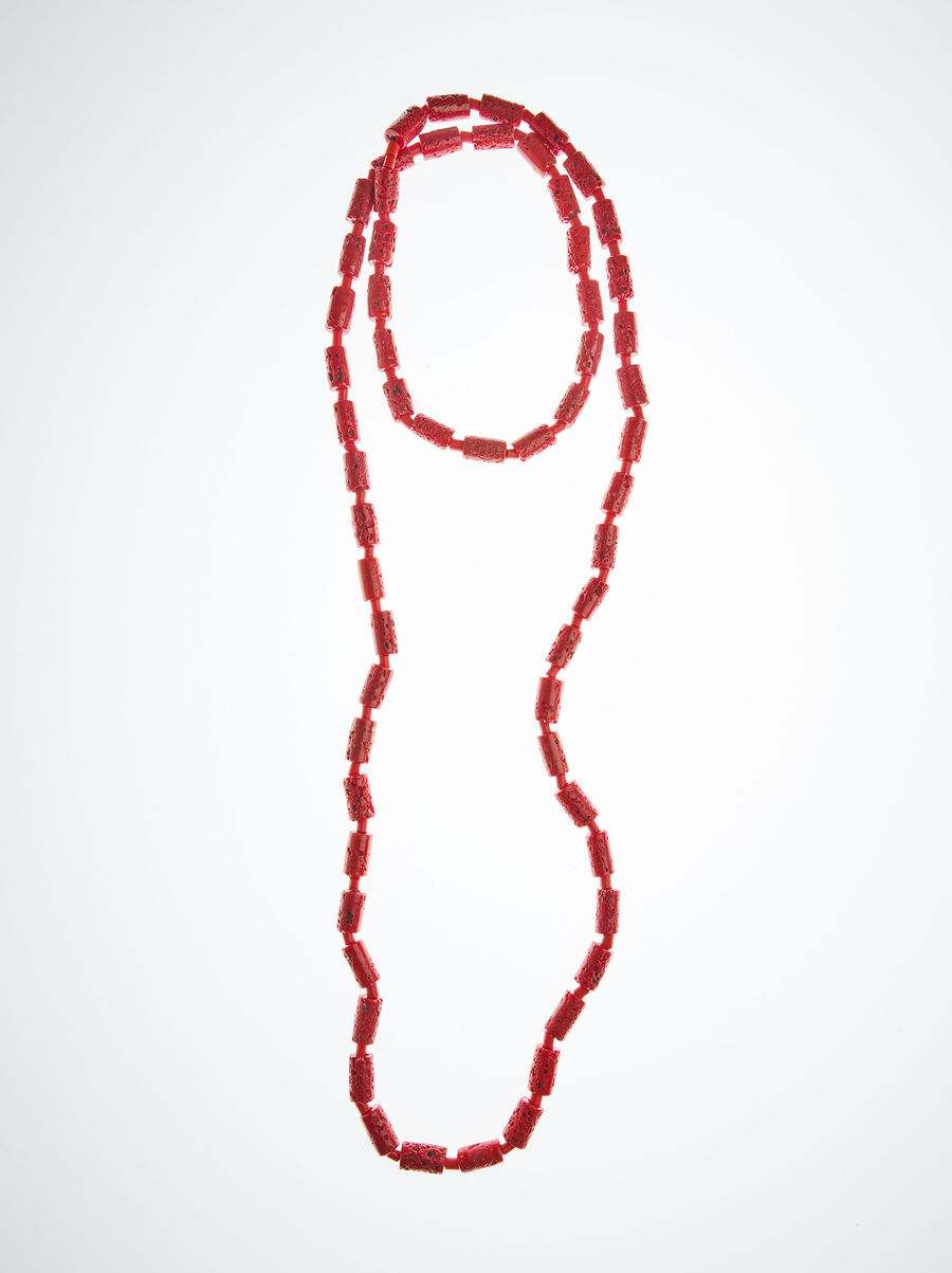 Long necklace cylindrical beads