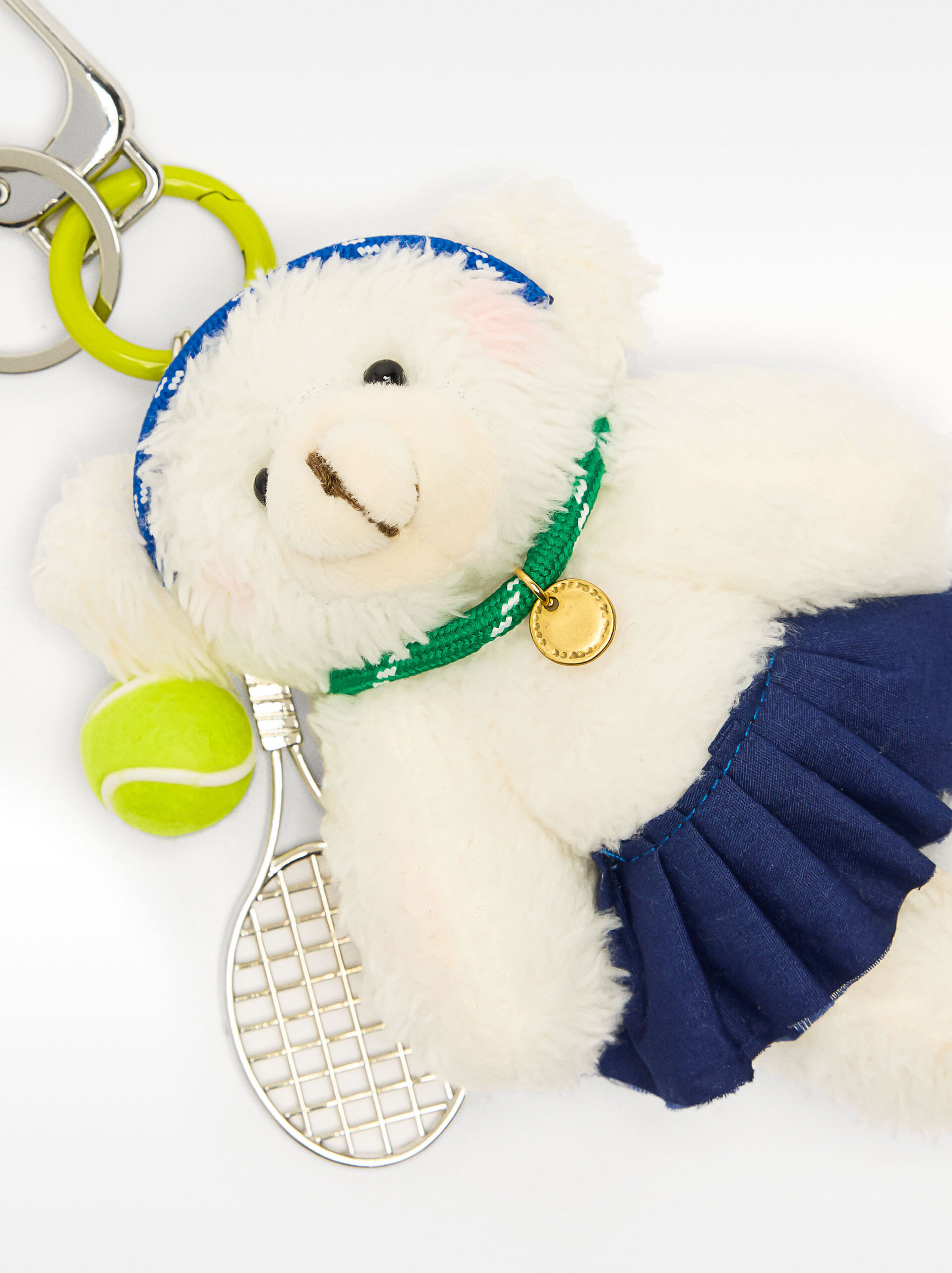 Keychain with bear charm image number 1.0