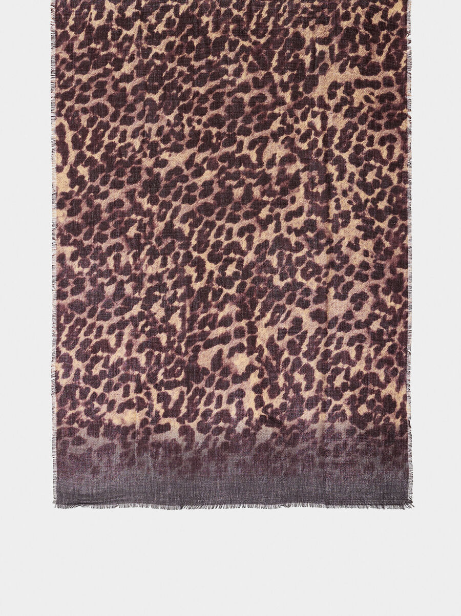 Scarf with animal printed