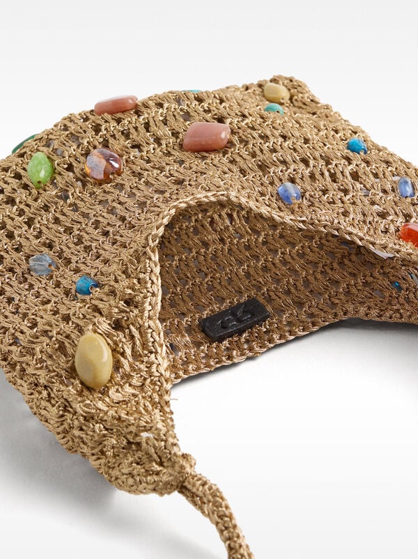 Knitted bag with applications