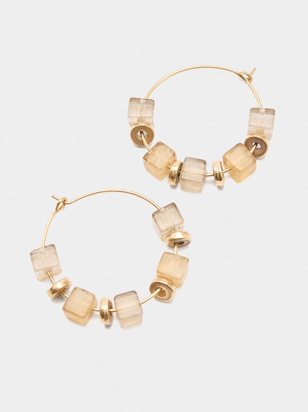 Hoop earrings with square beads