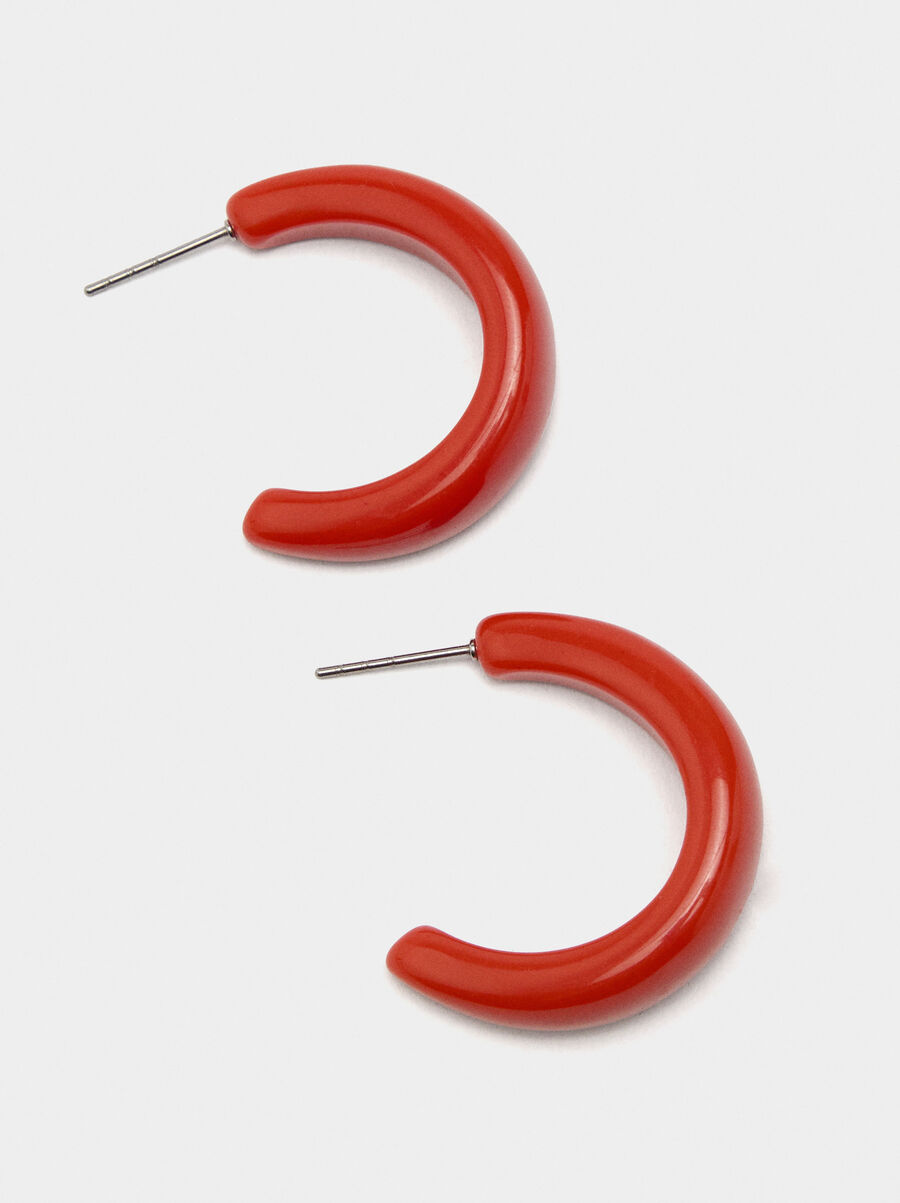 Open hoop earrings in resin