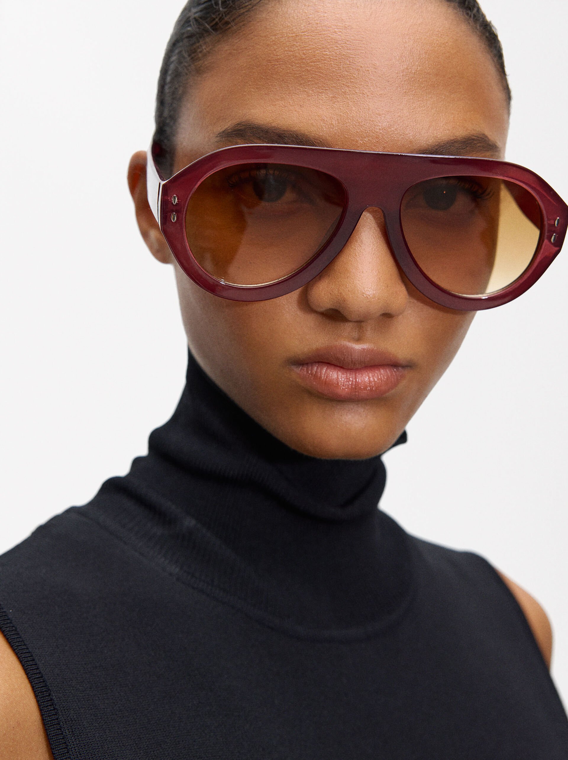 Round sunglasses  image number 1.0