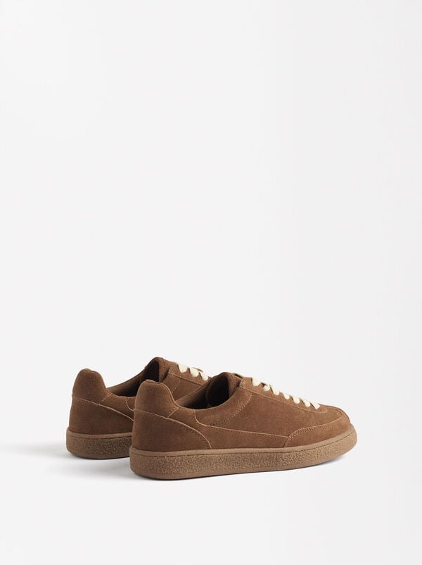 Retro leather sneakers