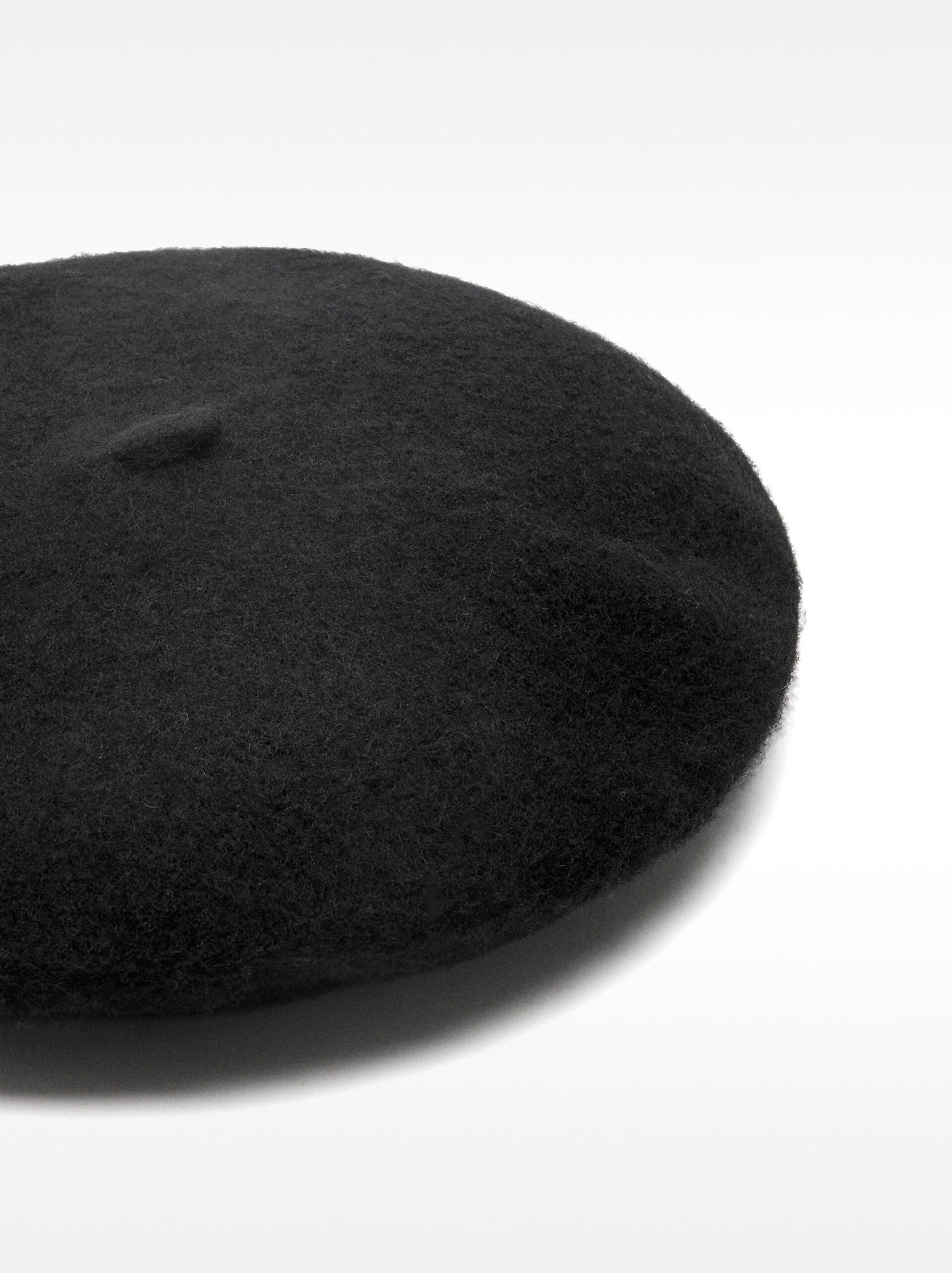 Wool beret image number 1.0
