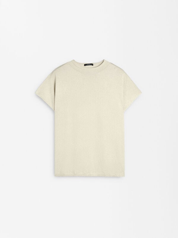 Short-sleeve sweater