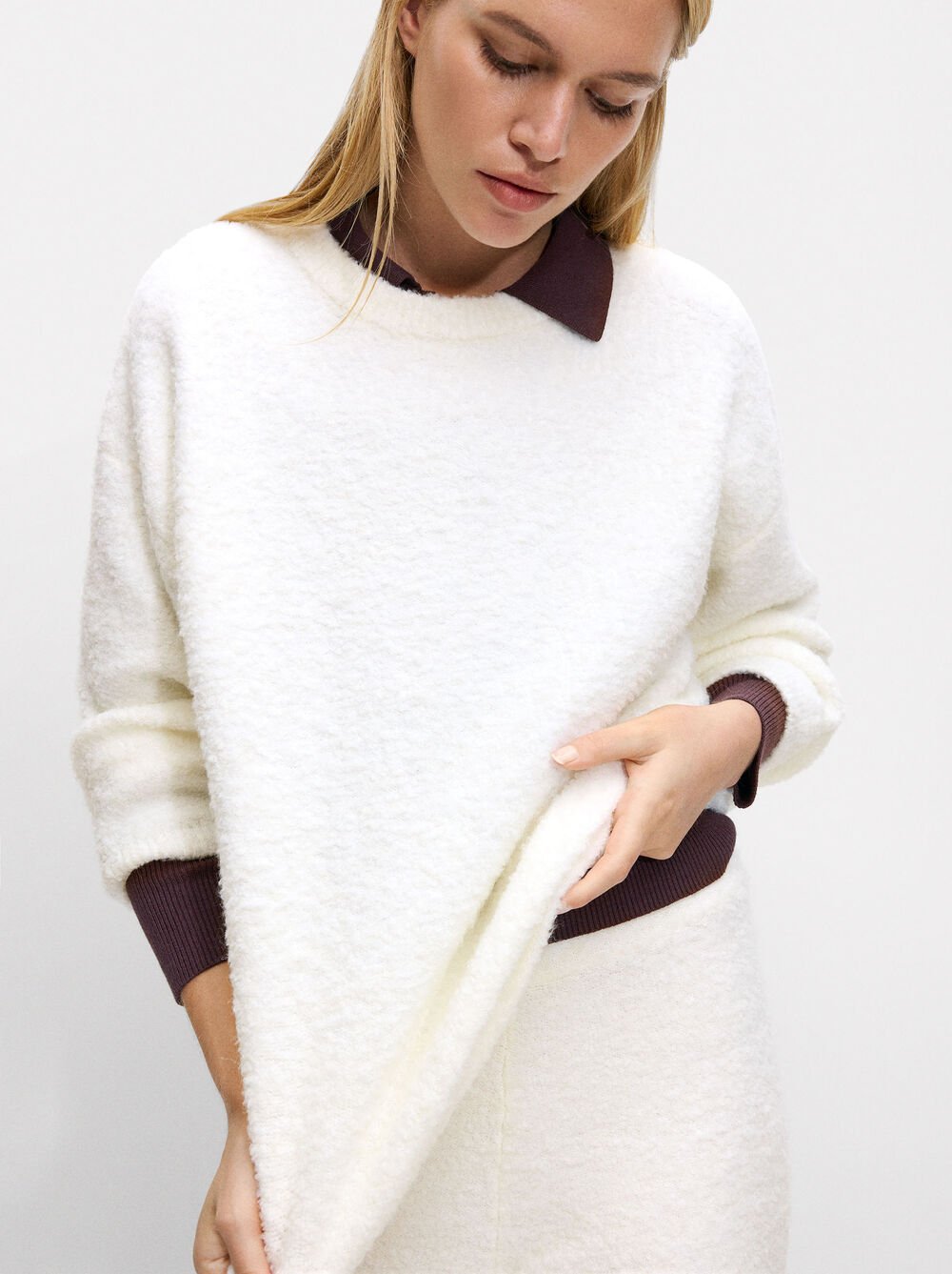 Knit sweater with wool blend