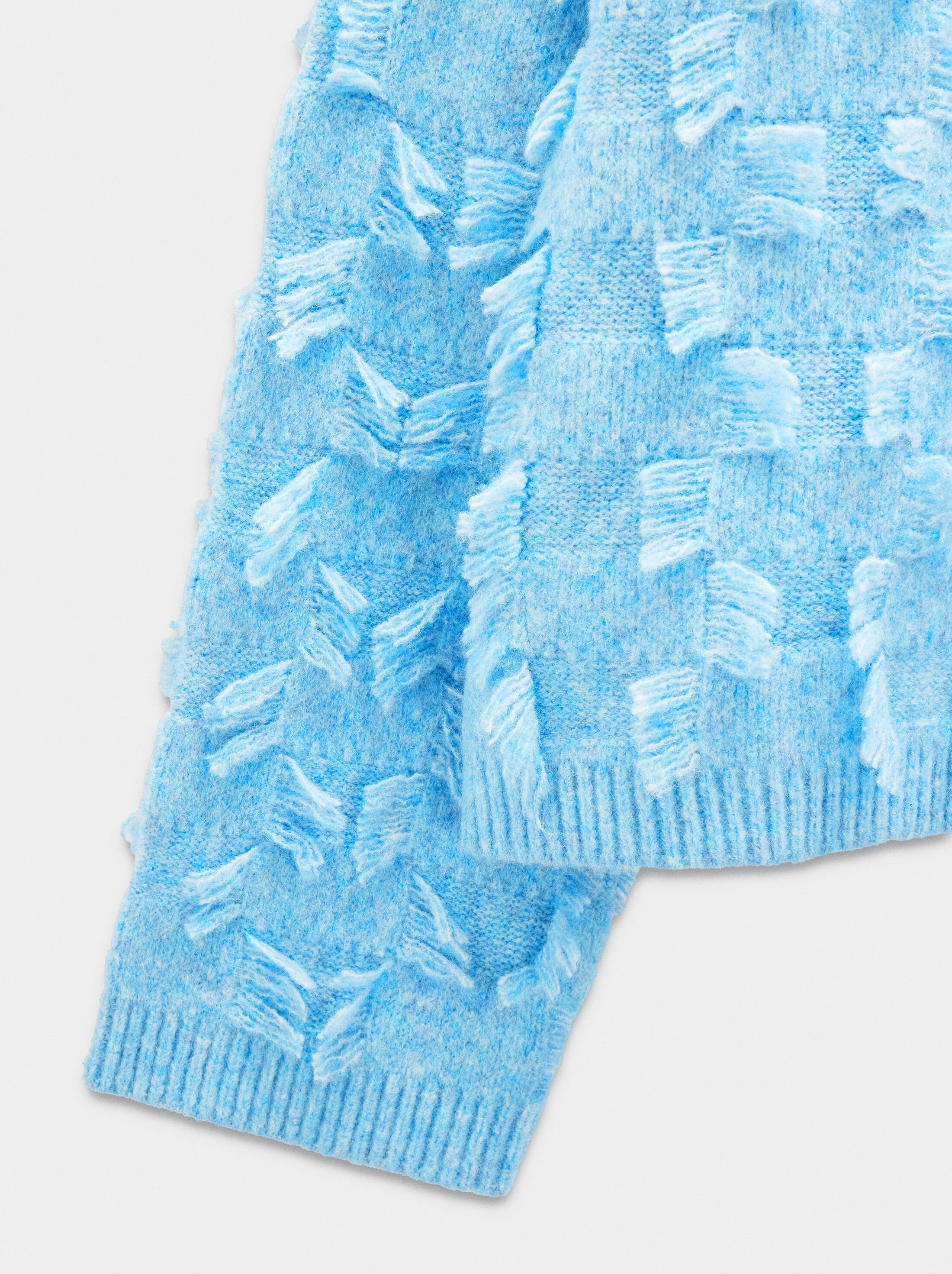 Knitted jumper with fringes image number 5.0