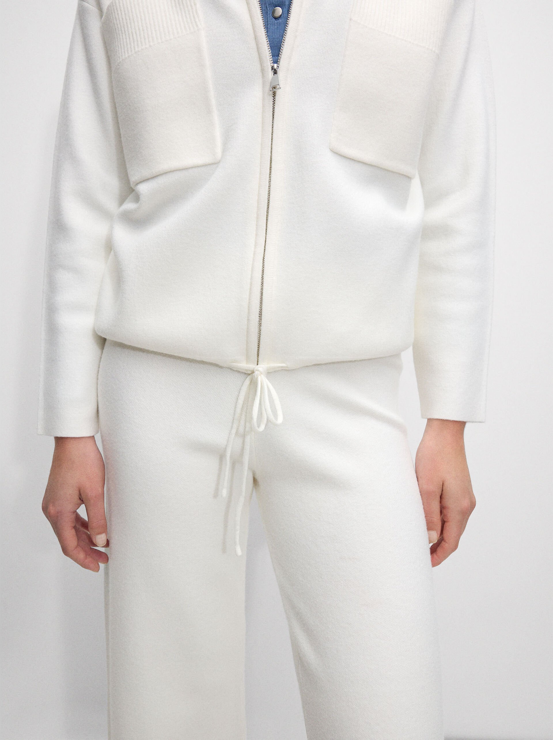 Pantaloni in maglia image number 4.0