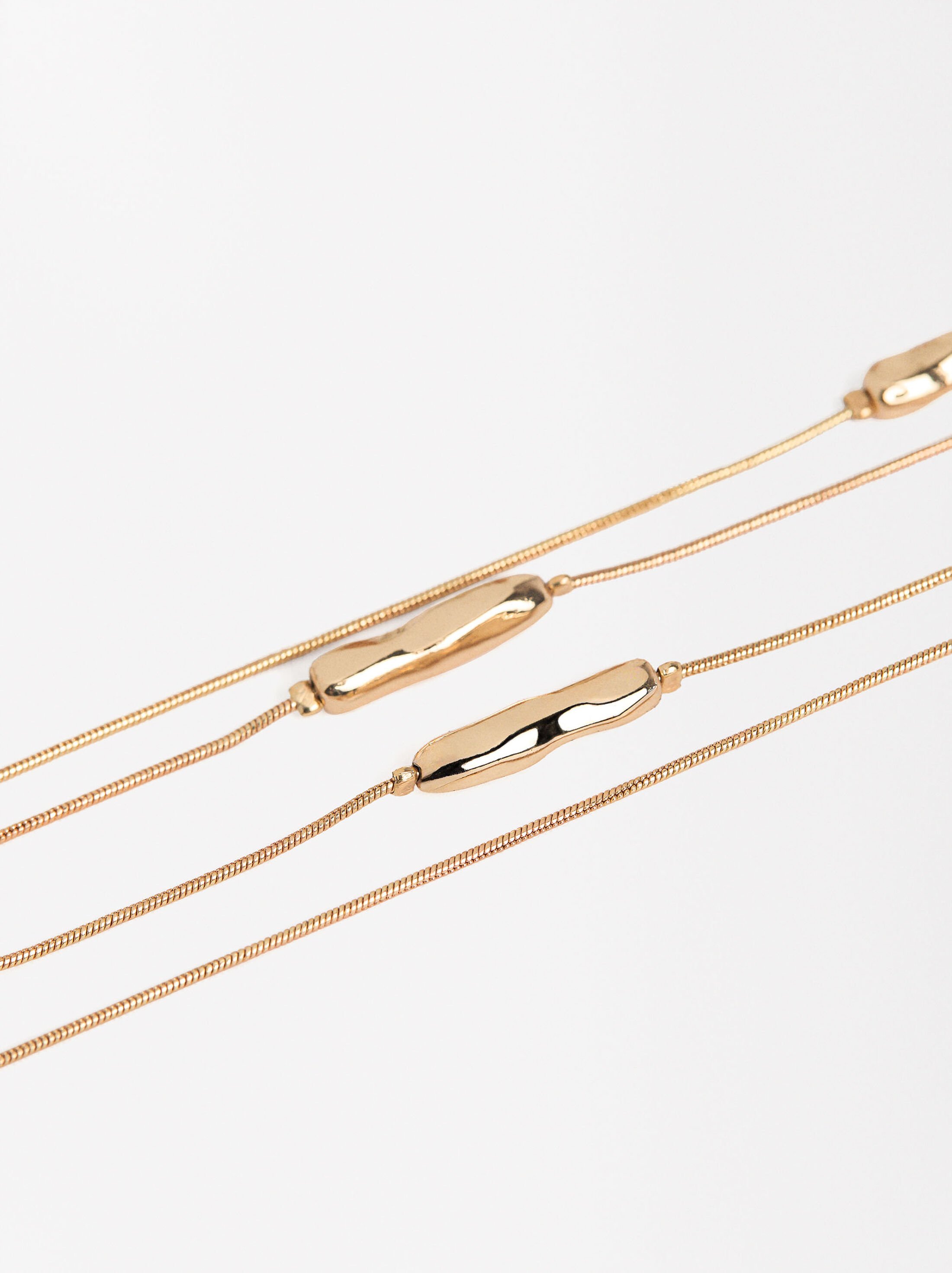 Long necklace with metallic details image number 0.0