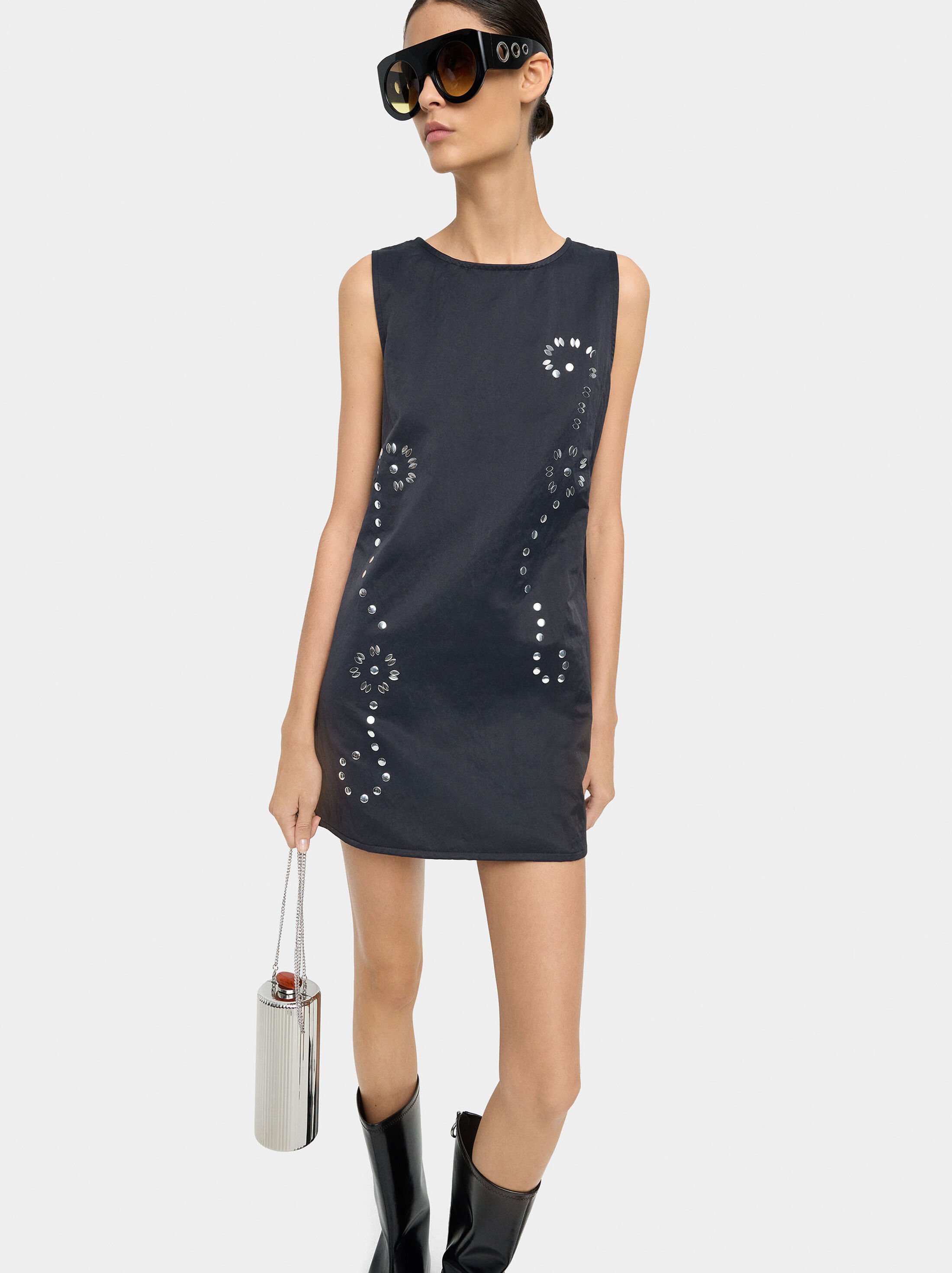 Short dress shiny details image number 3.0