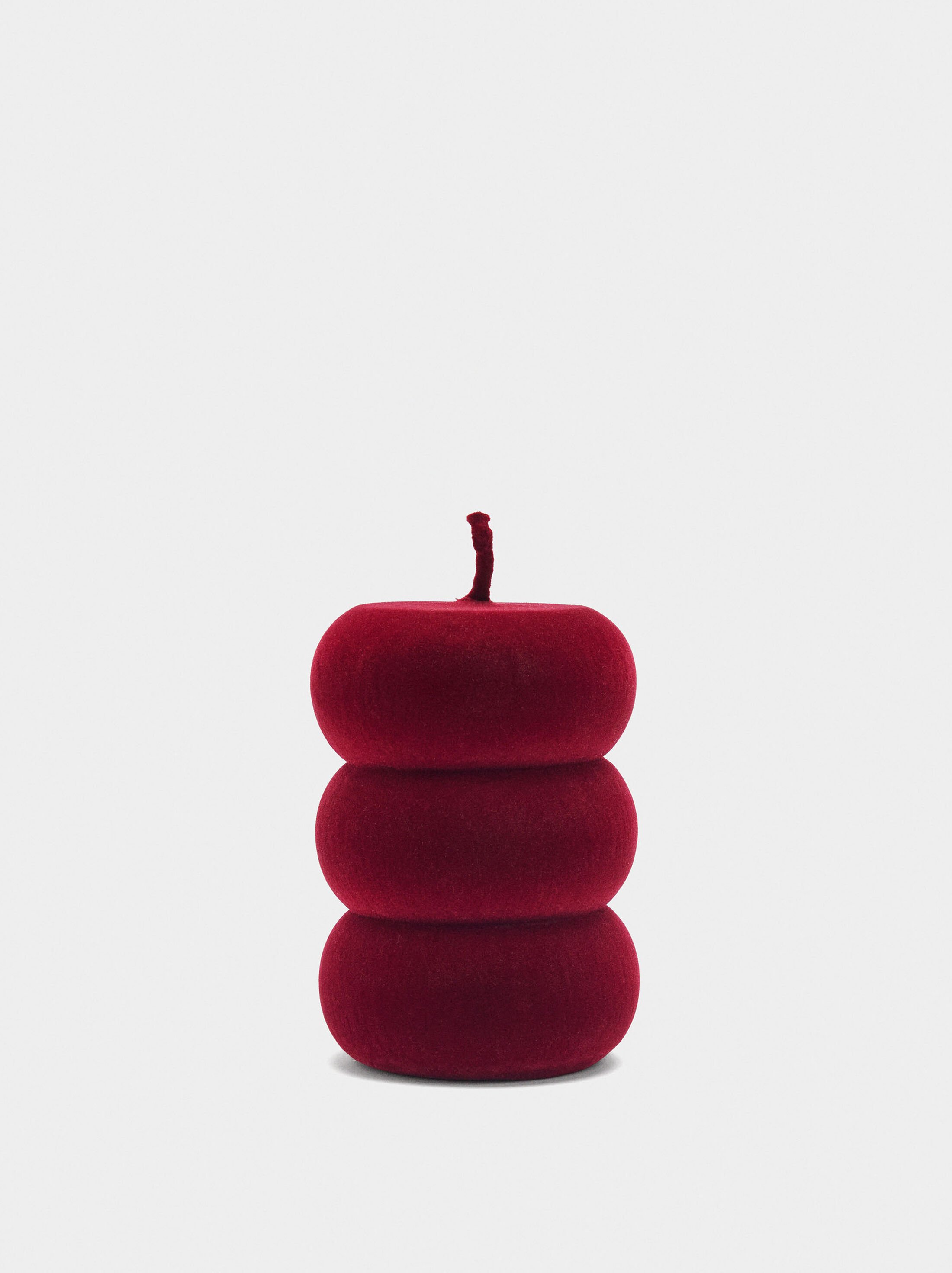 Decorative candle with velvety texture image number 0.0
