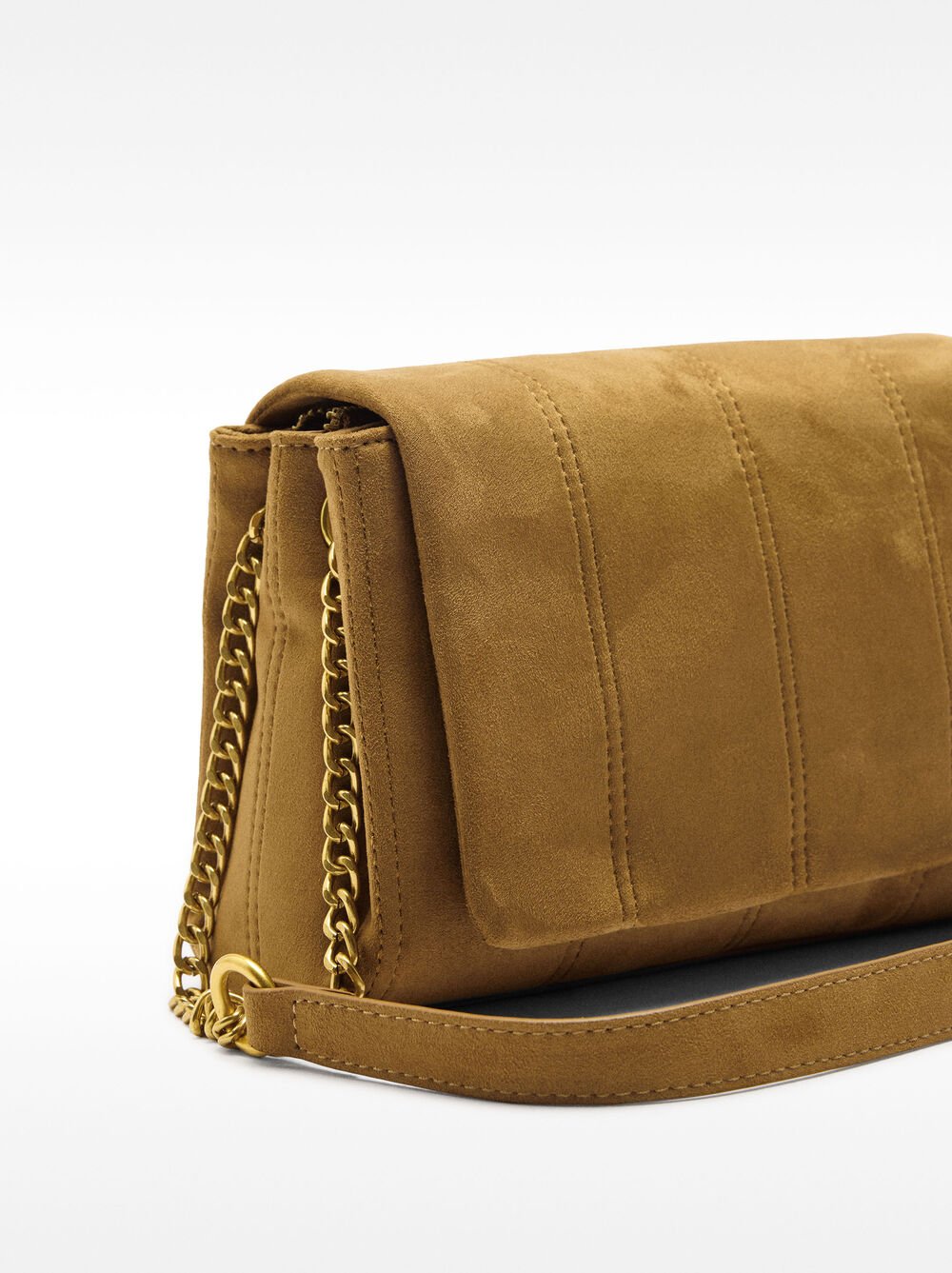 Padded shoulder bag with flap