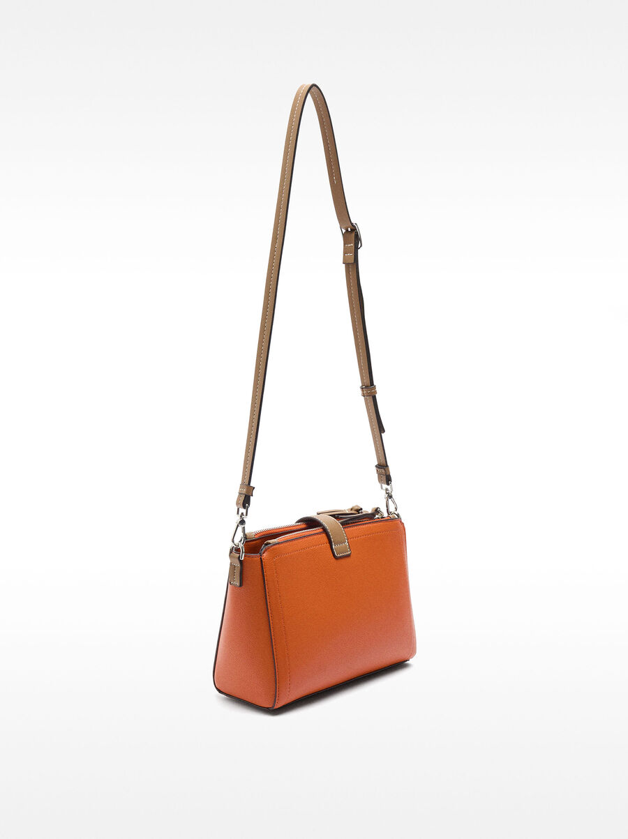 Bolso de bandolera con textura