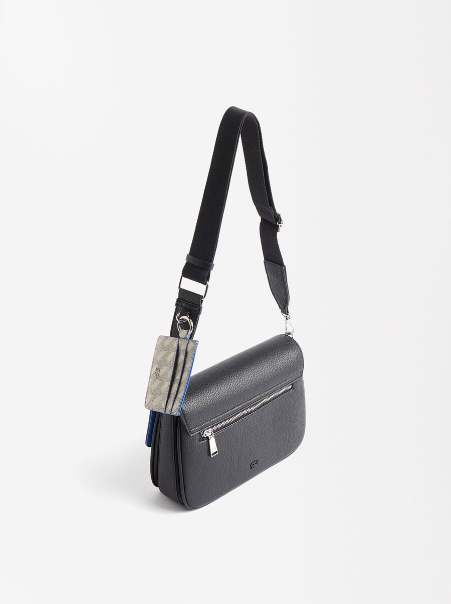 Bolso bandolera con solapa