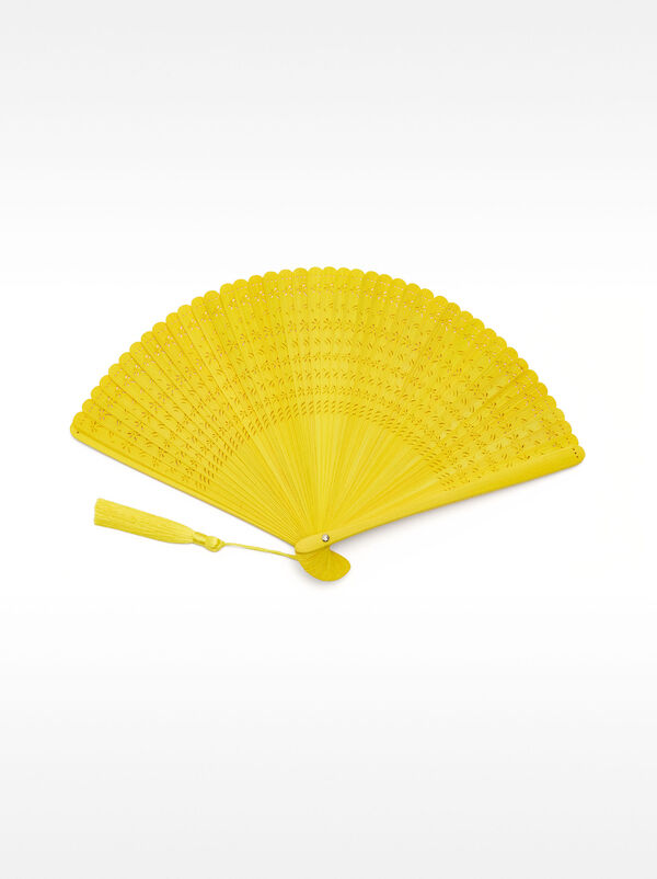 Bamboo dragonfly fan